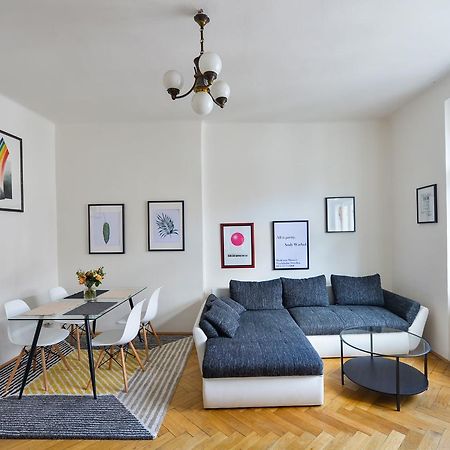 Old Town Sq. Apartment Прага Екстериор снимка