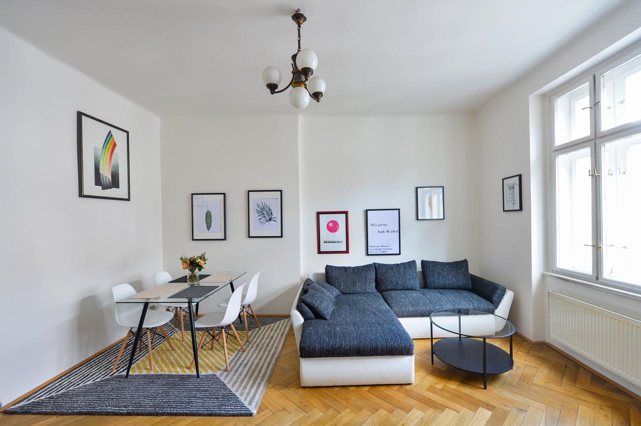 Old Town Sq. Apartment Прага Екстериор снимка
