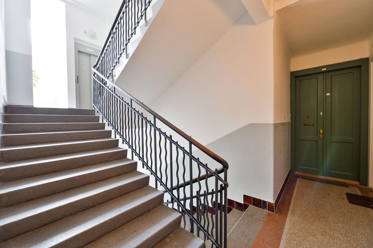 Old Town Sq. Apartment Прага Екстериор снимка