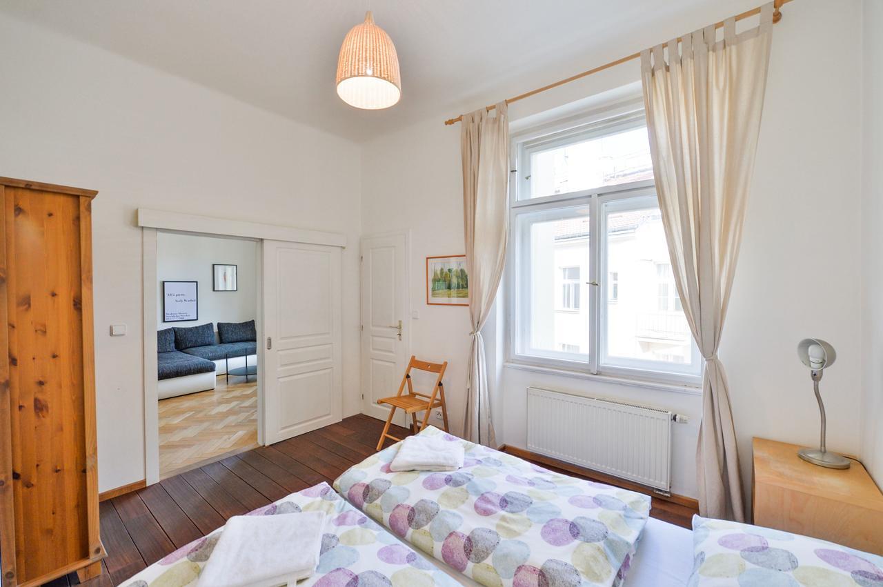 Old Town Sq. Apartment Прага Екстериор снимка