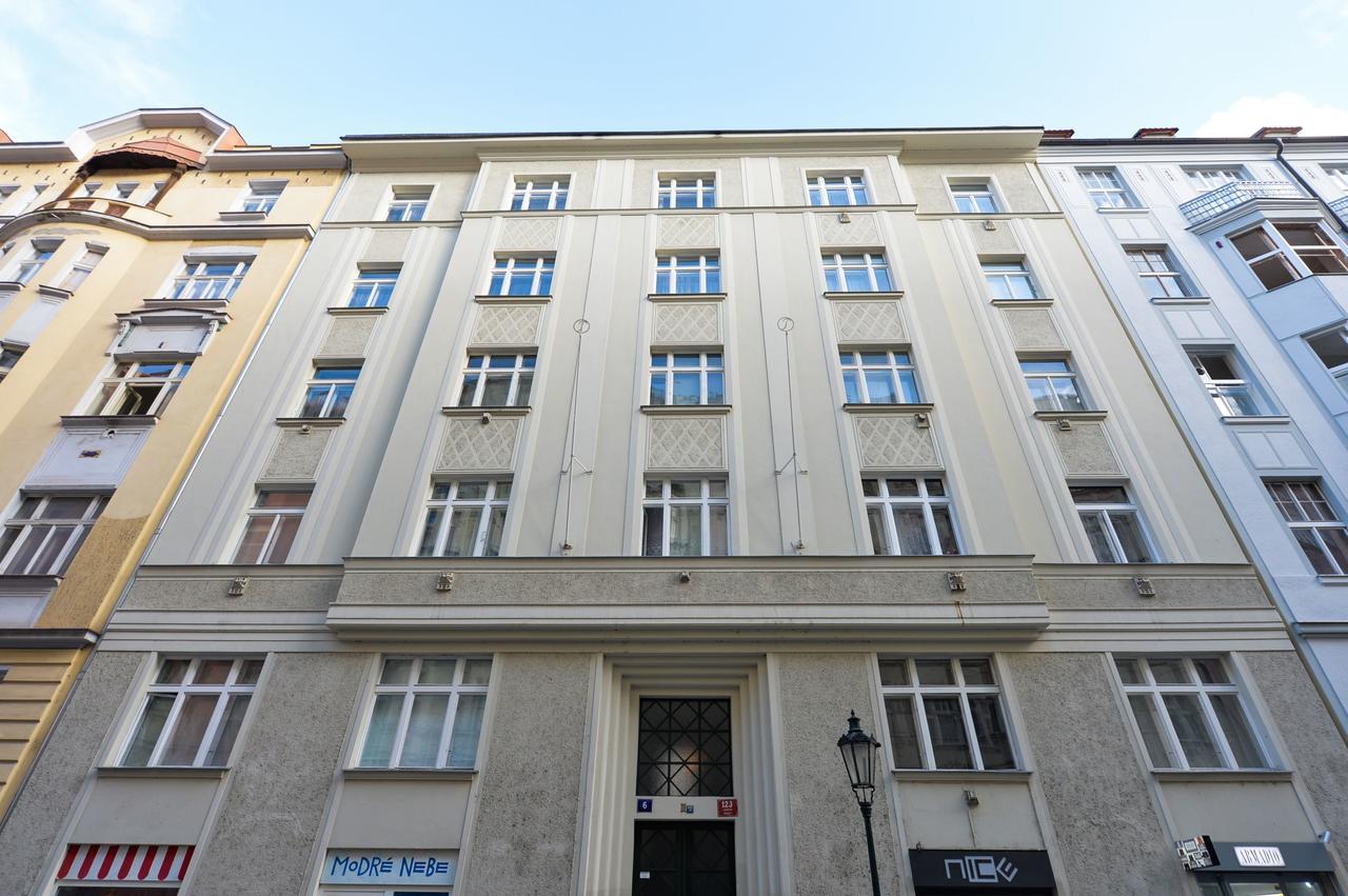 Old Town Sq. Apartment Прага Екстериор снимка