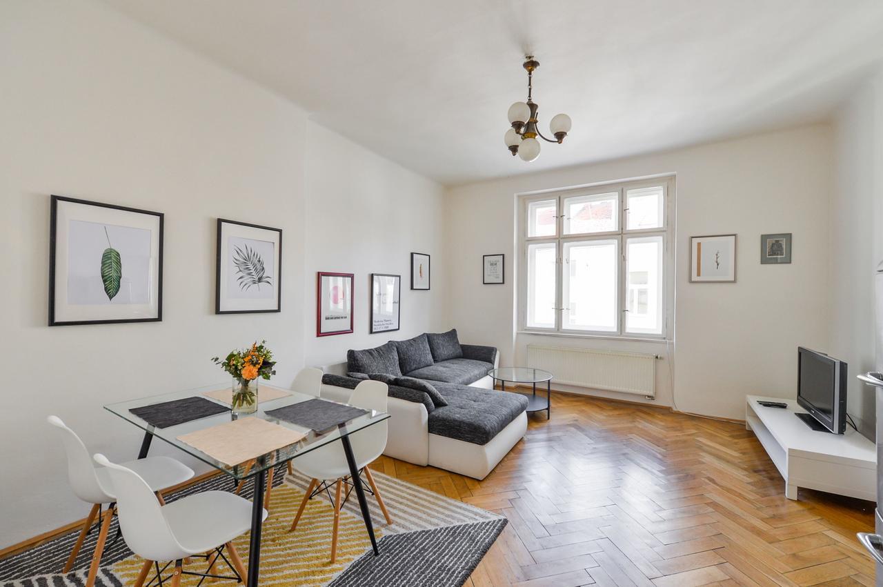 Old Town Sq. Apartment Прага Екстериор снимка